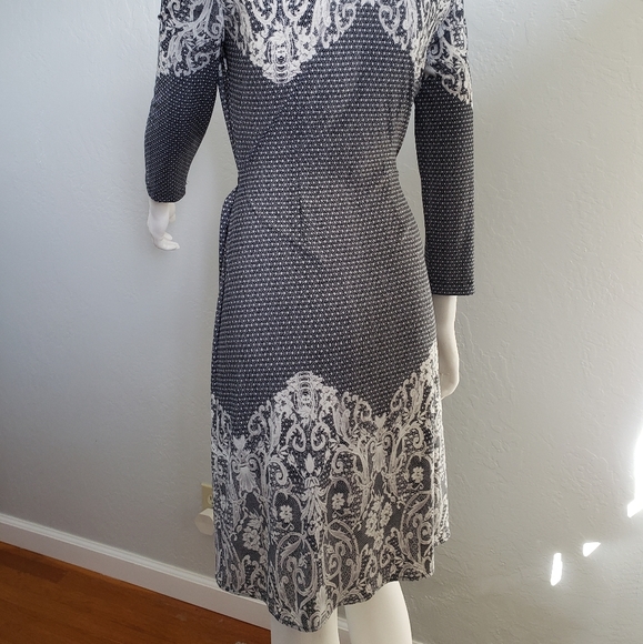 BCBG MaxAzria | Wrap Dress | Midi-Size: M | - Picture 6 of 8
